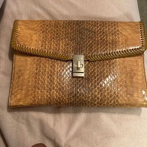 Brahmin Ruth clutch